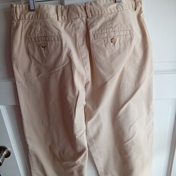 Ralph Lauren size 10 Women's Khaki Capris - Picture 6 of 9
